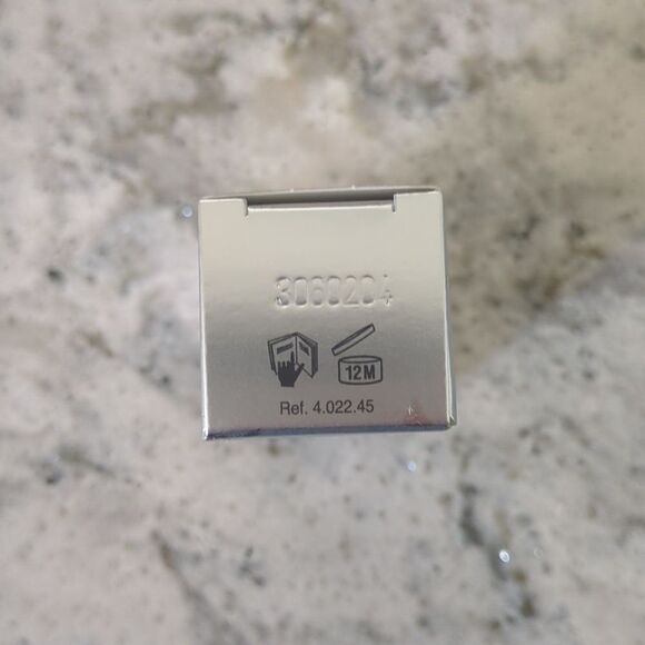 Dr. Barbara Sturm Super Anti-Aging Serum NEW Fine Lines - Picture 7 of 8